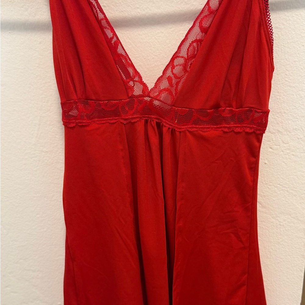 Mapalé Red Lace Trim Nightgown